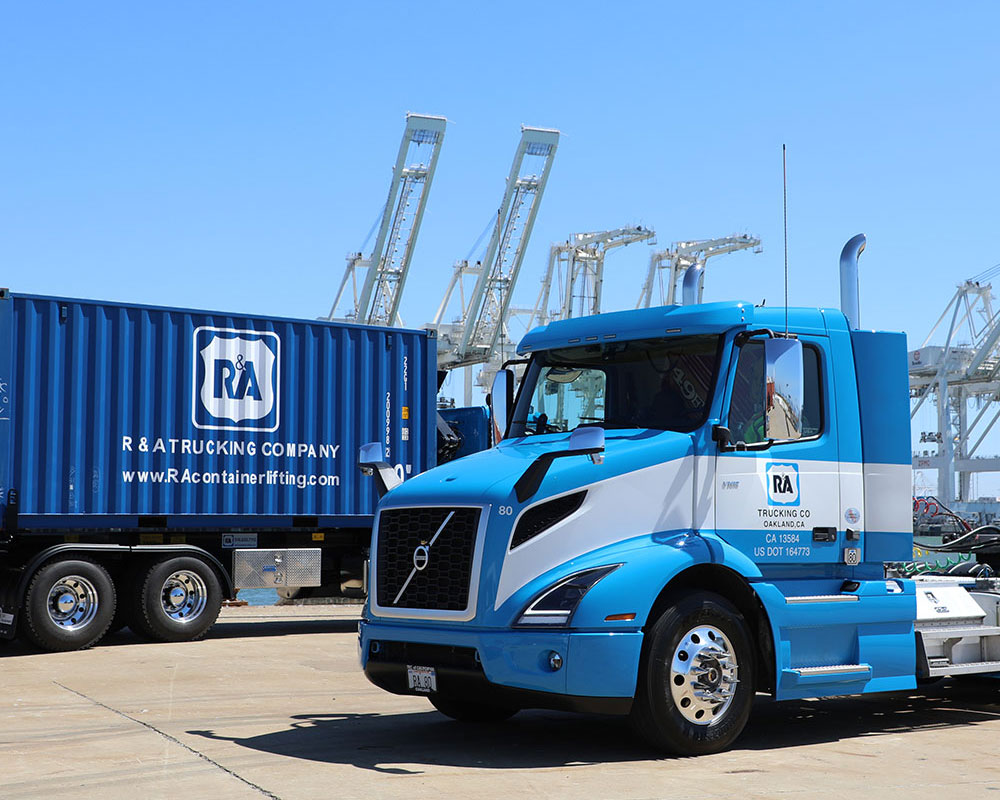 RA-Trucking-Company-Trucking-Services-Trucks-at-Oakland-Port